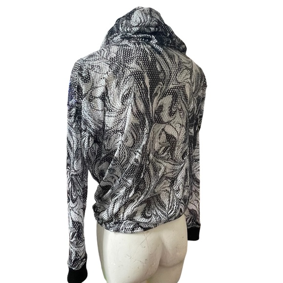 Victoria Sport Mesh hoodie Size Small - Picture 5 of 15